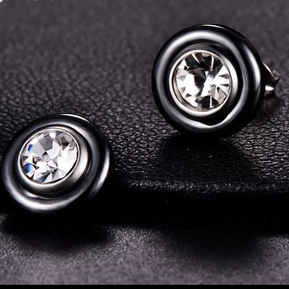 Jewelry - NWT Black Enamel & White Sapphire Studs Earrings